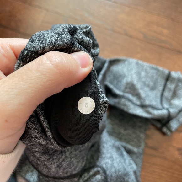 lululemon athletica Gray Leggings - Picture 4 of 5